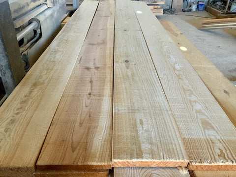 Tablones de madera de pino